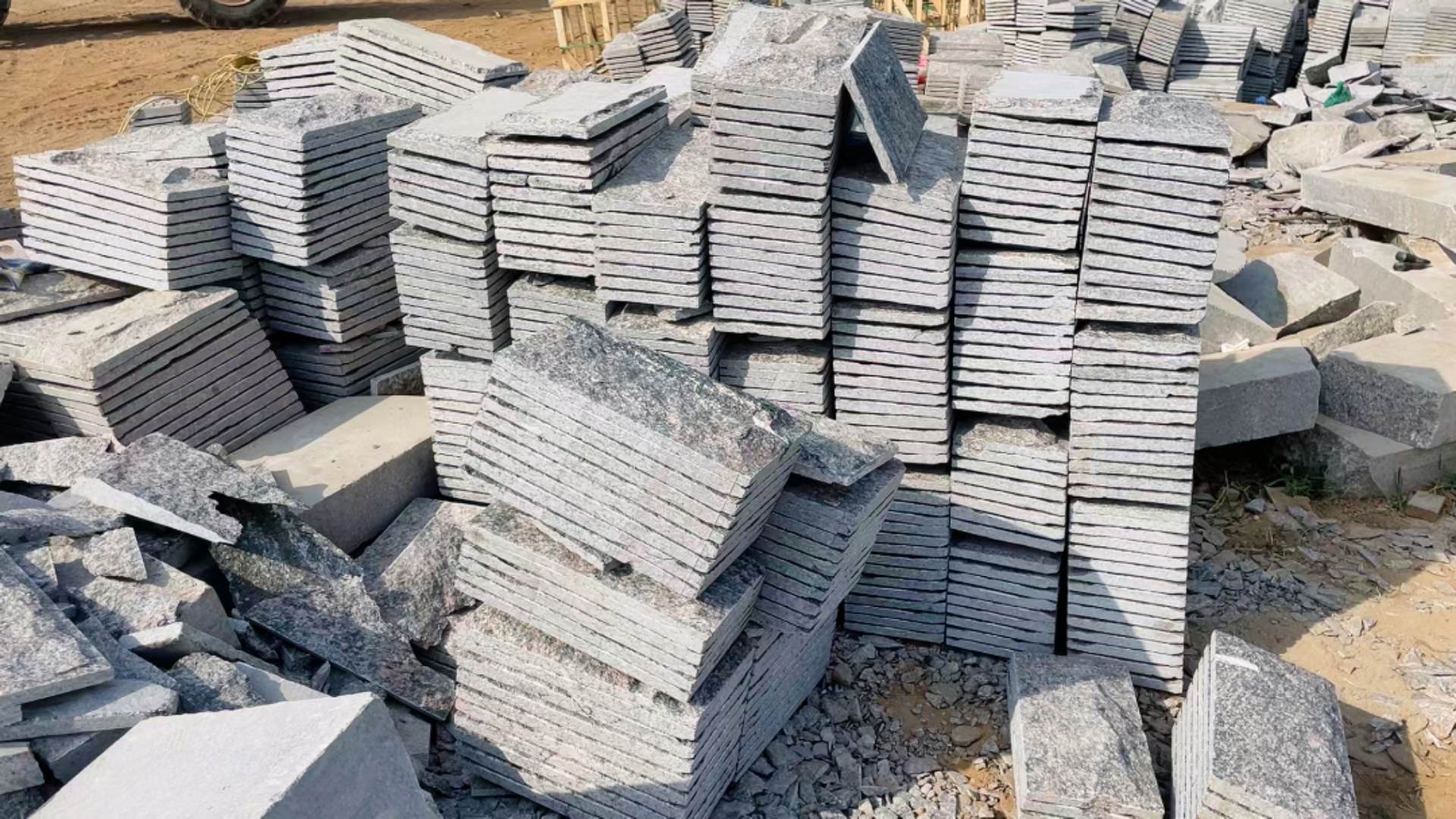蘑菇石外墻裙施工工期估算(圖3)